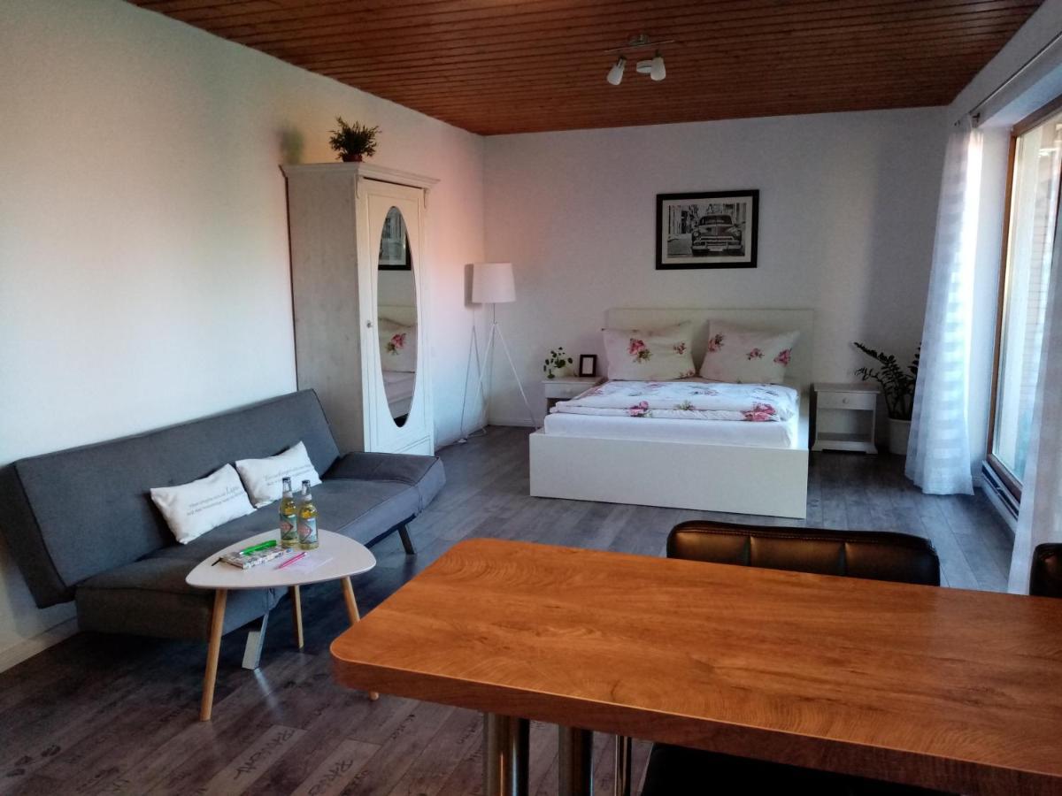 Schoene Einzimmer Wohnung Zwischen Bodensee Und Allgaeu Neukirch  Extérieur photo