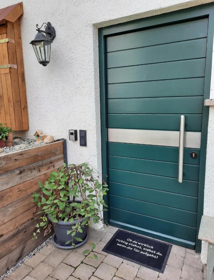 Schoene Einzimmer Wohnung Zwischen Bodensee Und Allgaeu Neukirch  Extérieur photo