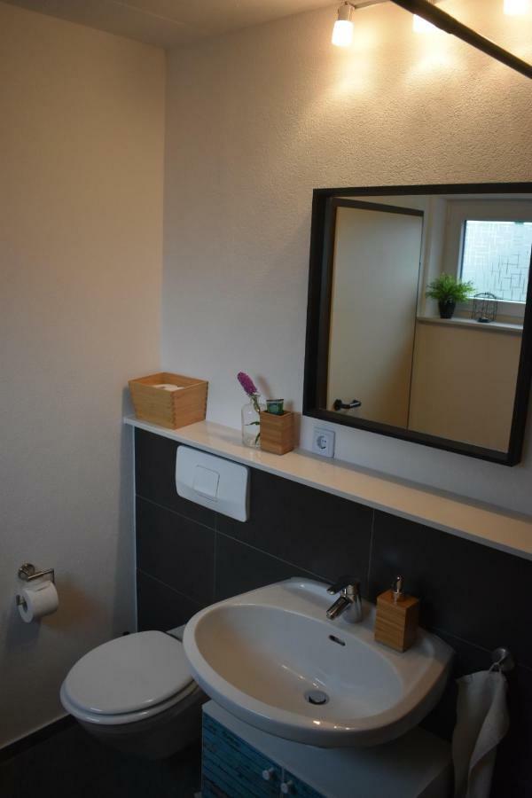 Schoene Einzimmer Wohnung Zwischen Bodensee Und Allgaeu Neukirch  Extérieur photo